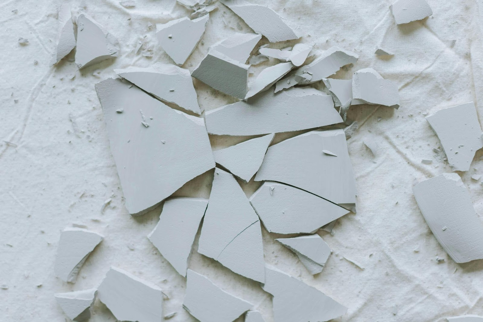 How to Identify and Fix Floor Crack Problems in Your House